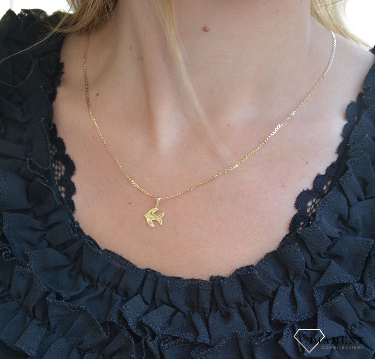 Złoty łańcuszek damski drobna pancerka płaska pave 1102-040 PAVE.jpg